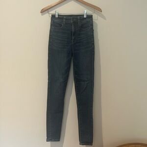 American eagle blue skinny jeans